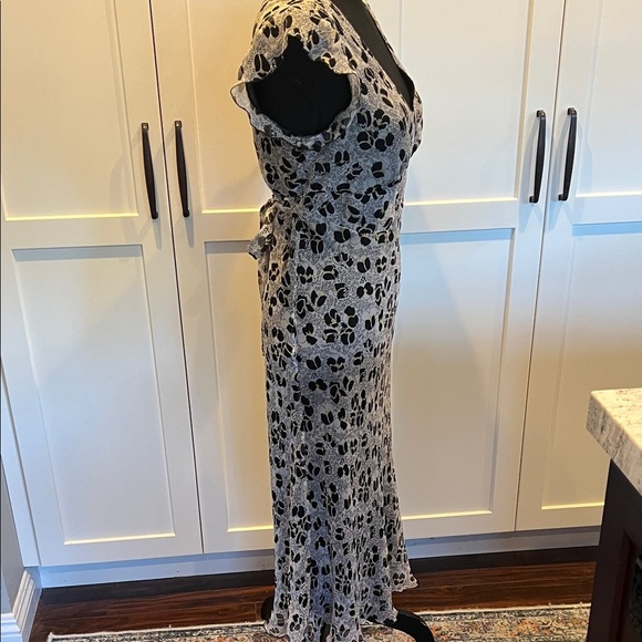 Sunny Leigh 100% SILK Black Midi Size 8 - Picture 4 of 9